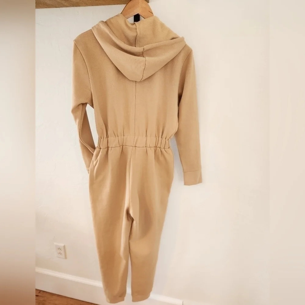 NWT || WE WORE WHAT || Leisure suit - Picture 6 of 6